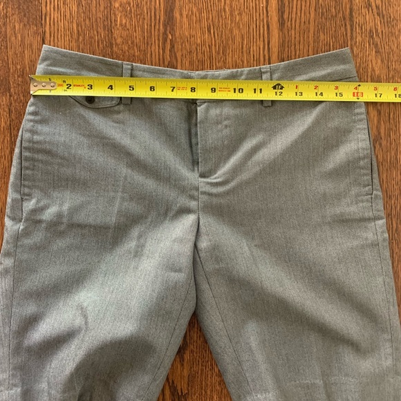 CLASSIC GREY GAP SHORTS - Picture 10 of 10
